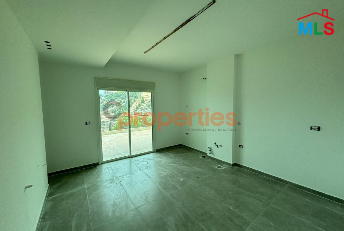 Apartment For Sale In Chnaniir – CPJGK01
