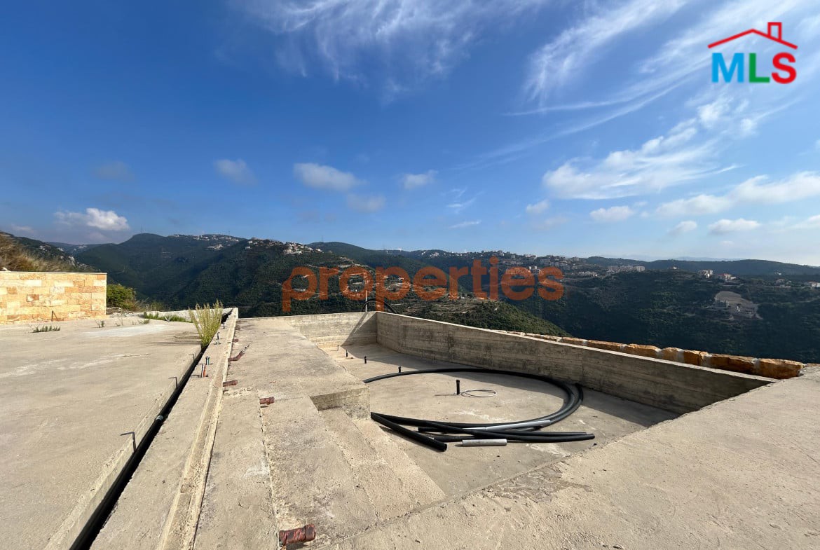 Villa For Sale In Jbeil فيلا للبيع في جبيل – CPJRK115