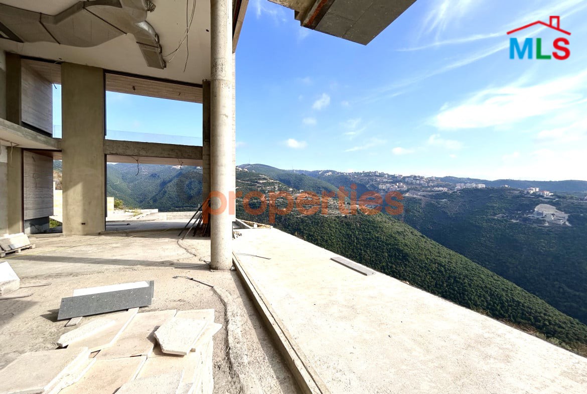 Villa For Sale In Jbeil فيلا للبيع في جبيل – CPJRK115