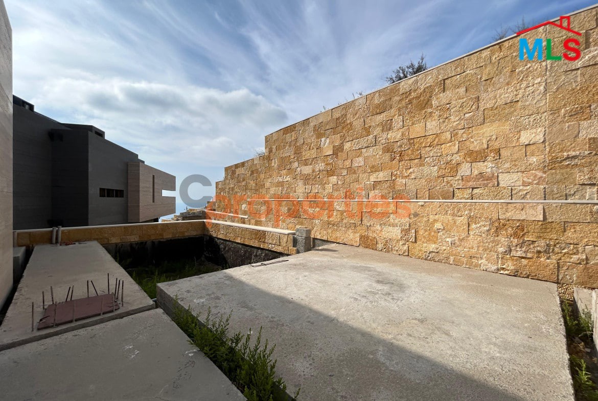 Villa For Sale In Jbeil فيلا للبيع في جبيل – CPJRK115