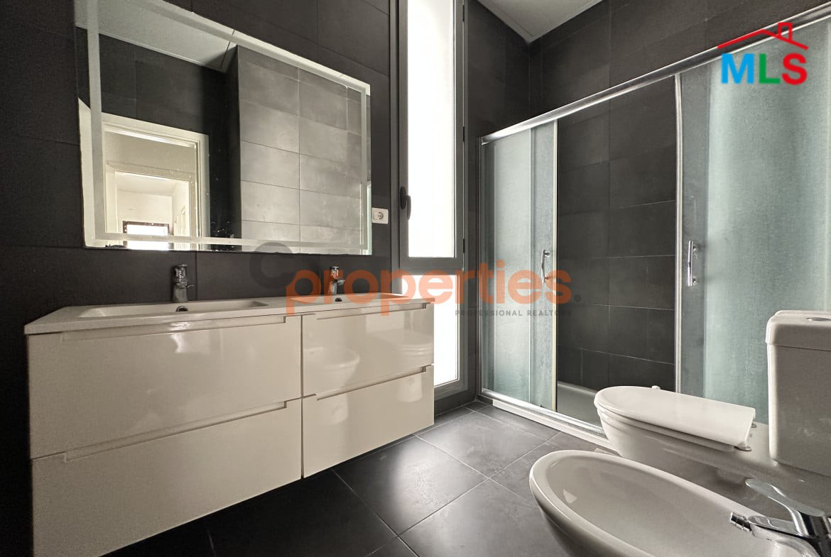 Apartment For Sale in Biyada شقة للبيع في البياضة – CPCF254