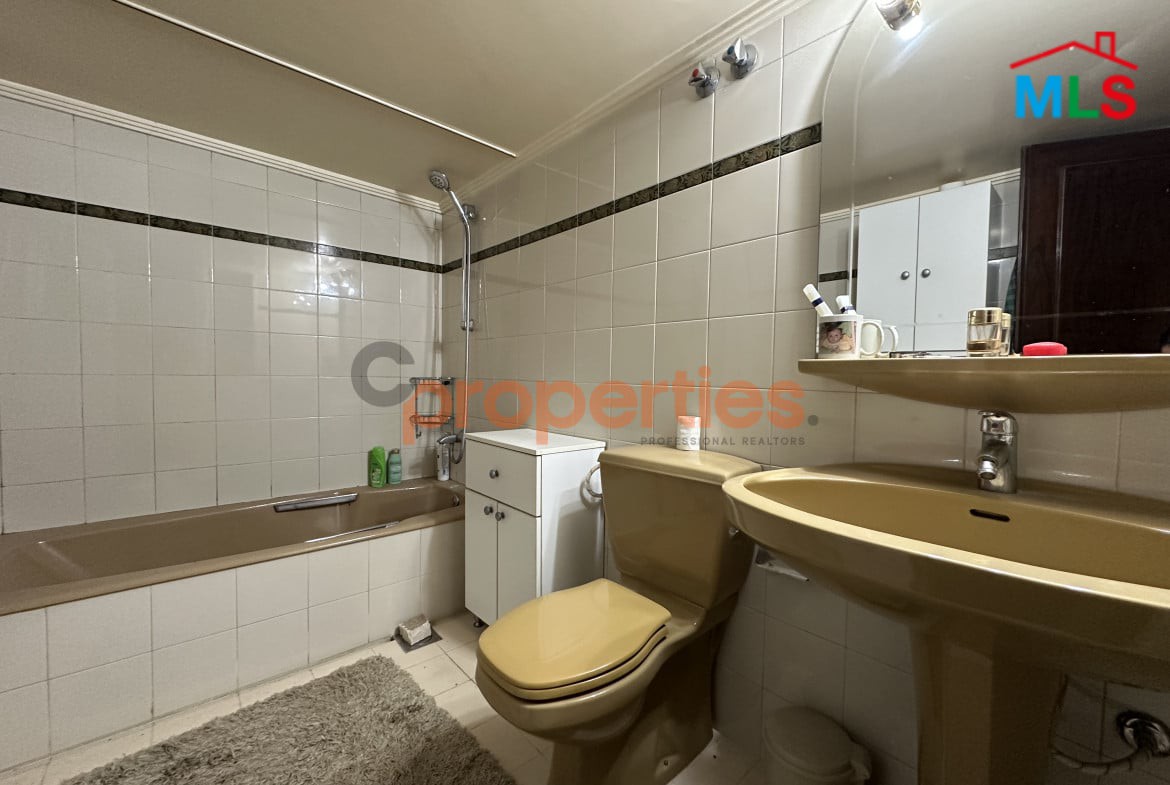 Apartment For Sale in Biyada شقة للبيع في البياضة – CPCF163