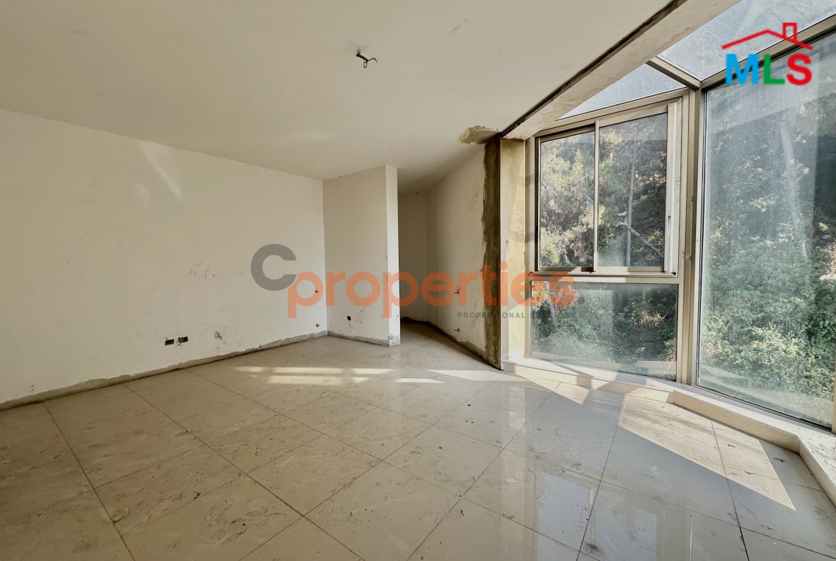 Apartment For Sale in Mtayleb with Terrace – CPCF272
