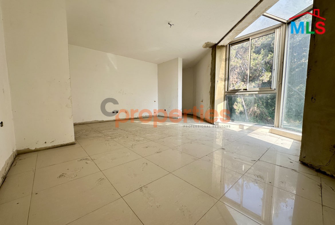 Apartment For Sale in Mtayleb with Terrace – CPCF272