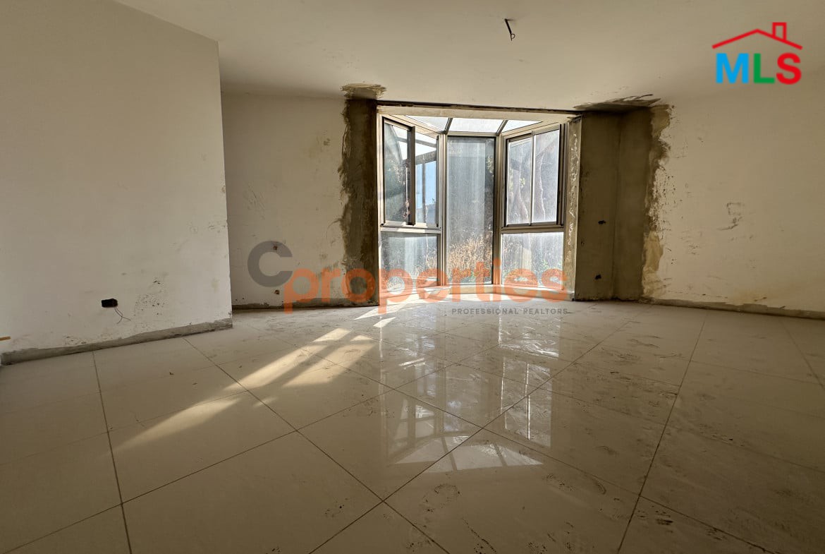 Apartment For Sale in Mtayleb with Terrace – CPCF272