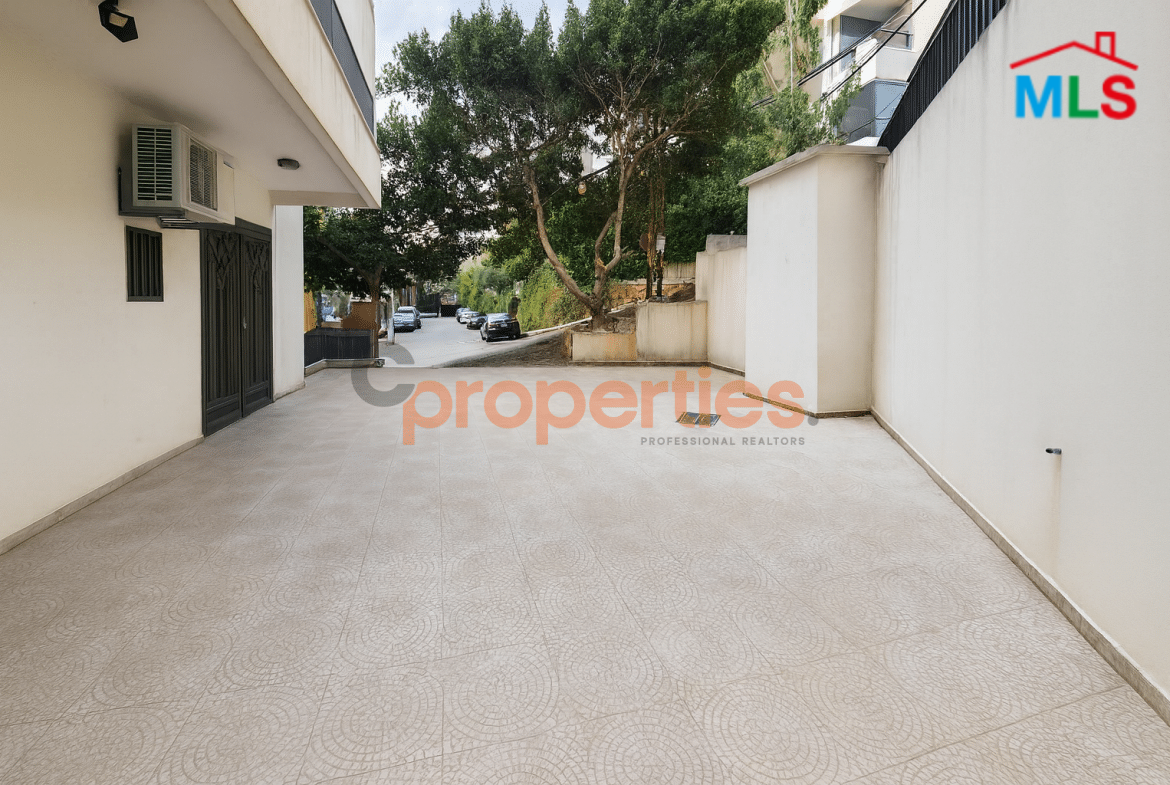 Office + Warehouse for Sale in Mansourieh – CPGA45