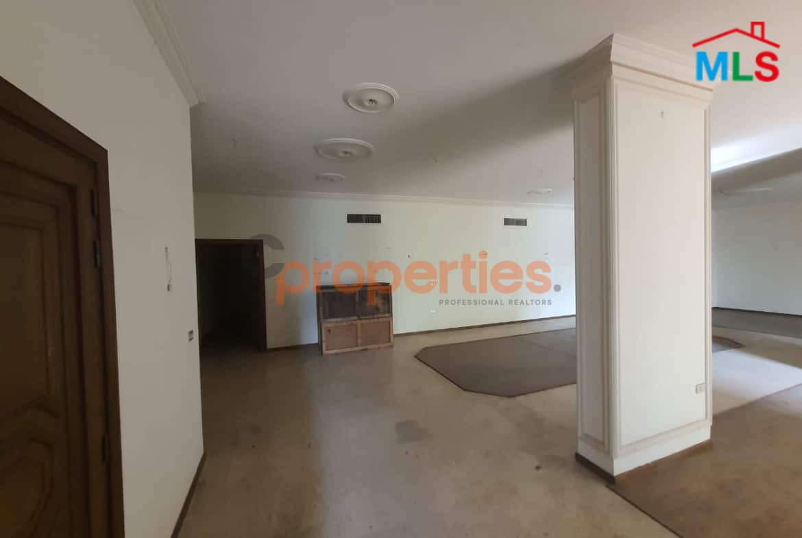 Warehouse / Commercial Space for Sale in Mansourieh – CPGA44