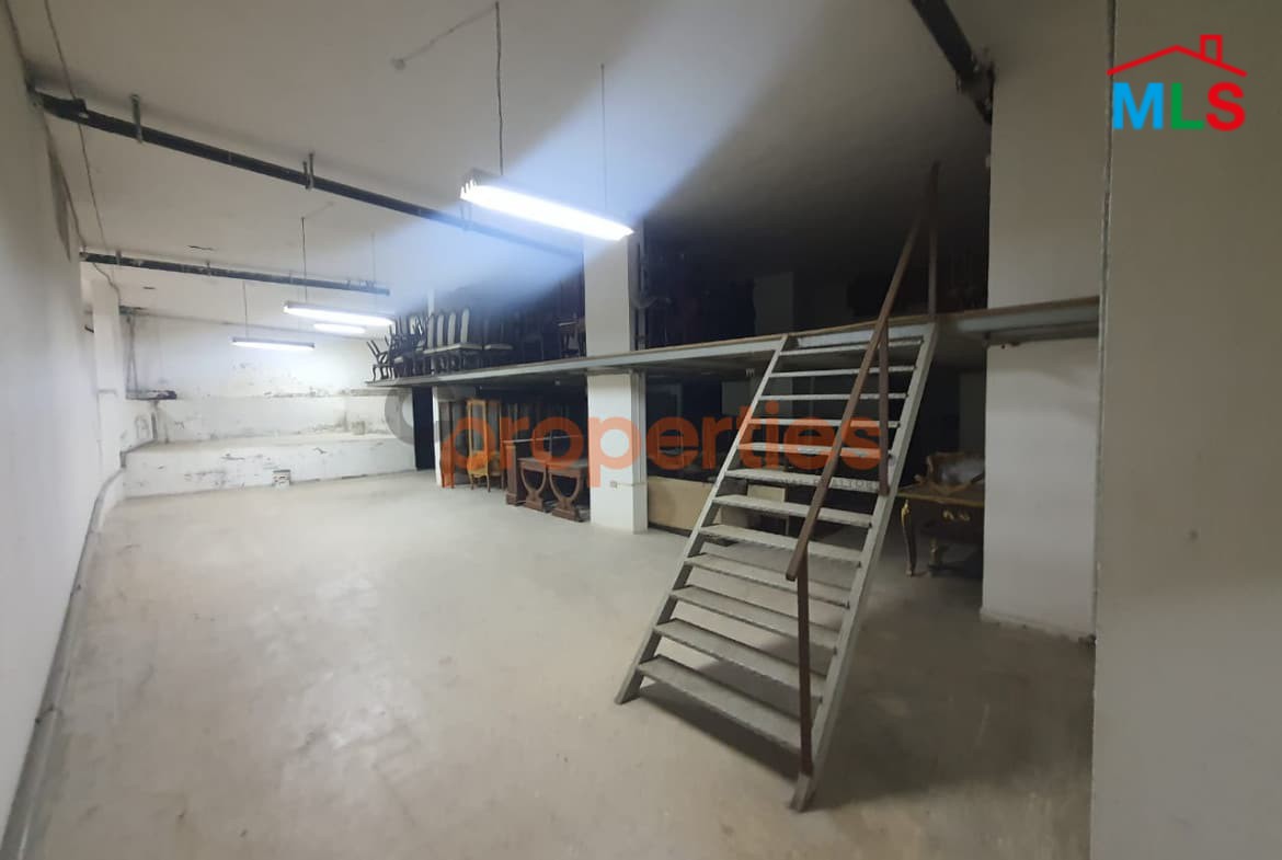 Warehouse for Sale in Mansourieh – CPGA43