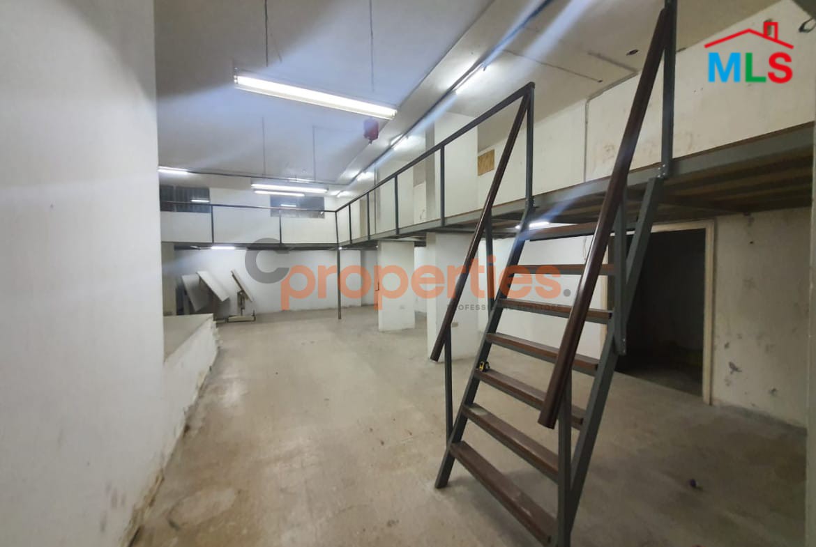 Warehouse for Sale in Mansourieh – CPGA43