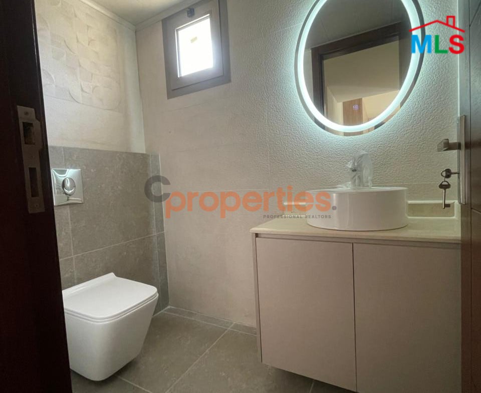 Apartment For Sale in Adma – شقة للبيع في أدما – CPKMT71
