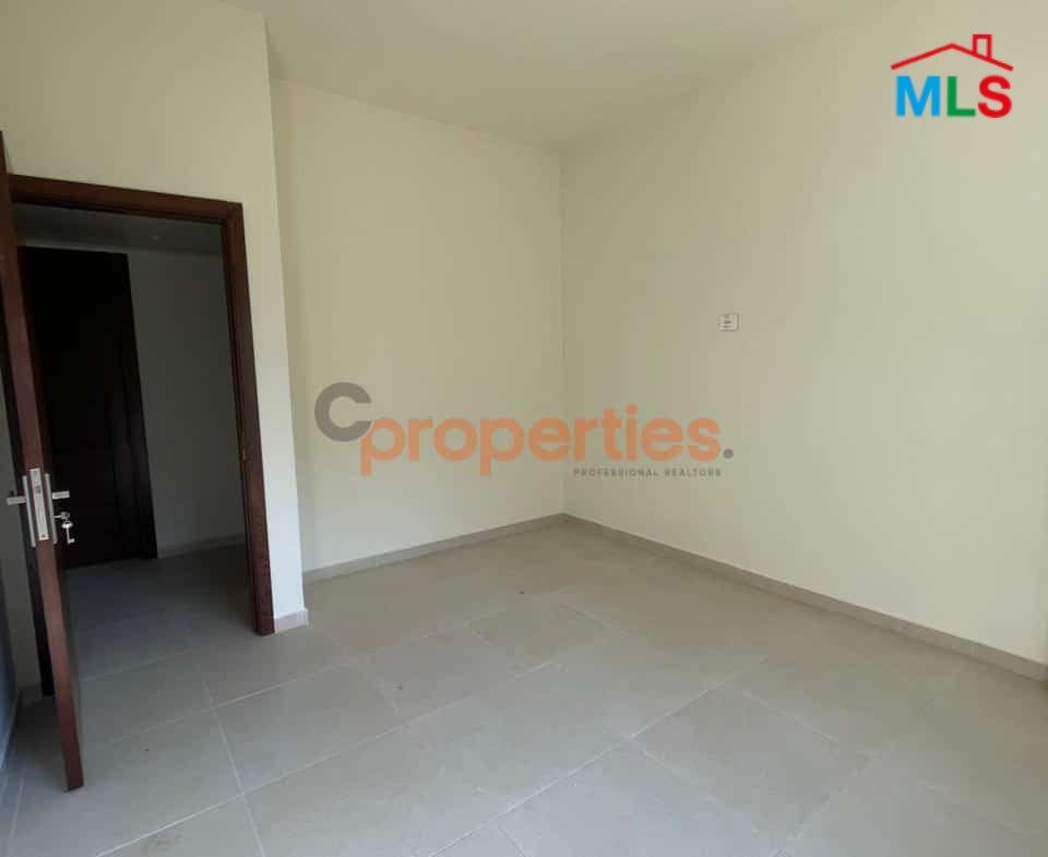 Apartment For Sale in Adma – شقة للبيع في أدما – CPKMT71