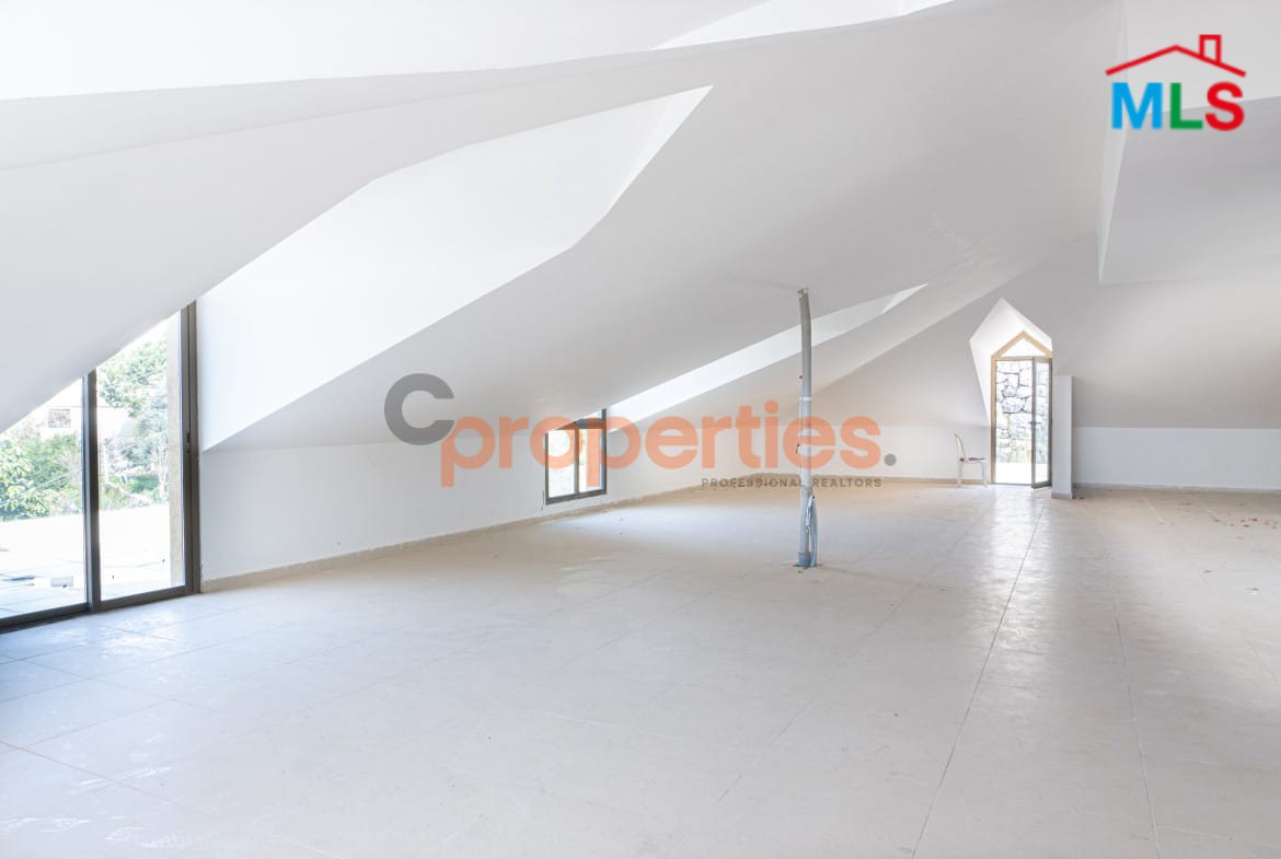 Duplex For Sale In Kfarhbab دوبلكس للبيع في كفرحباب – CPKMT93