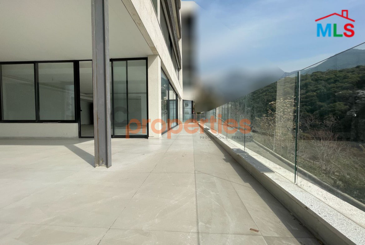 Apartment For Sale in Kfarhbab – CPKMT89