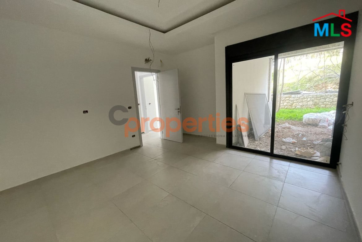 Apartment For Sale in Kfarhbab – CPKMT89
