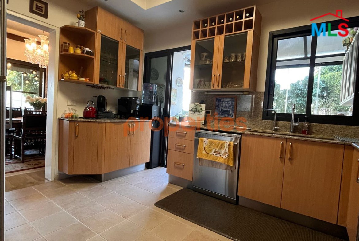 Apartment For Sale in Kfarhbab – CPKMT75