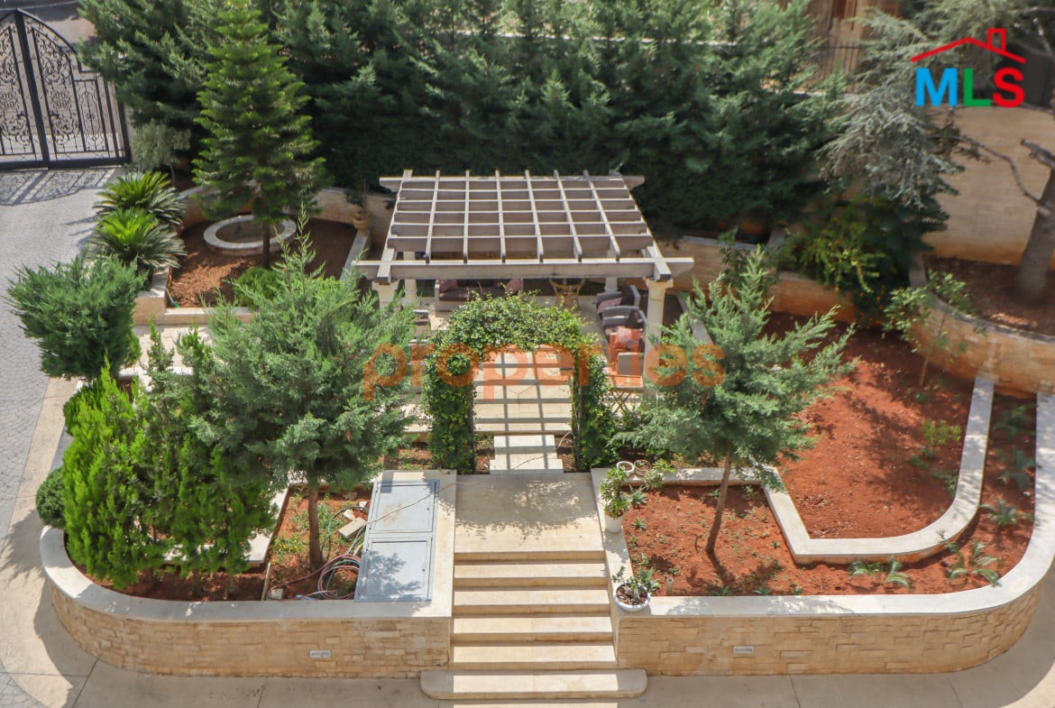 Exclusive Villa For Sale in Mtayleb فيلا للبيع في المطيلب CPCF97