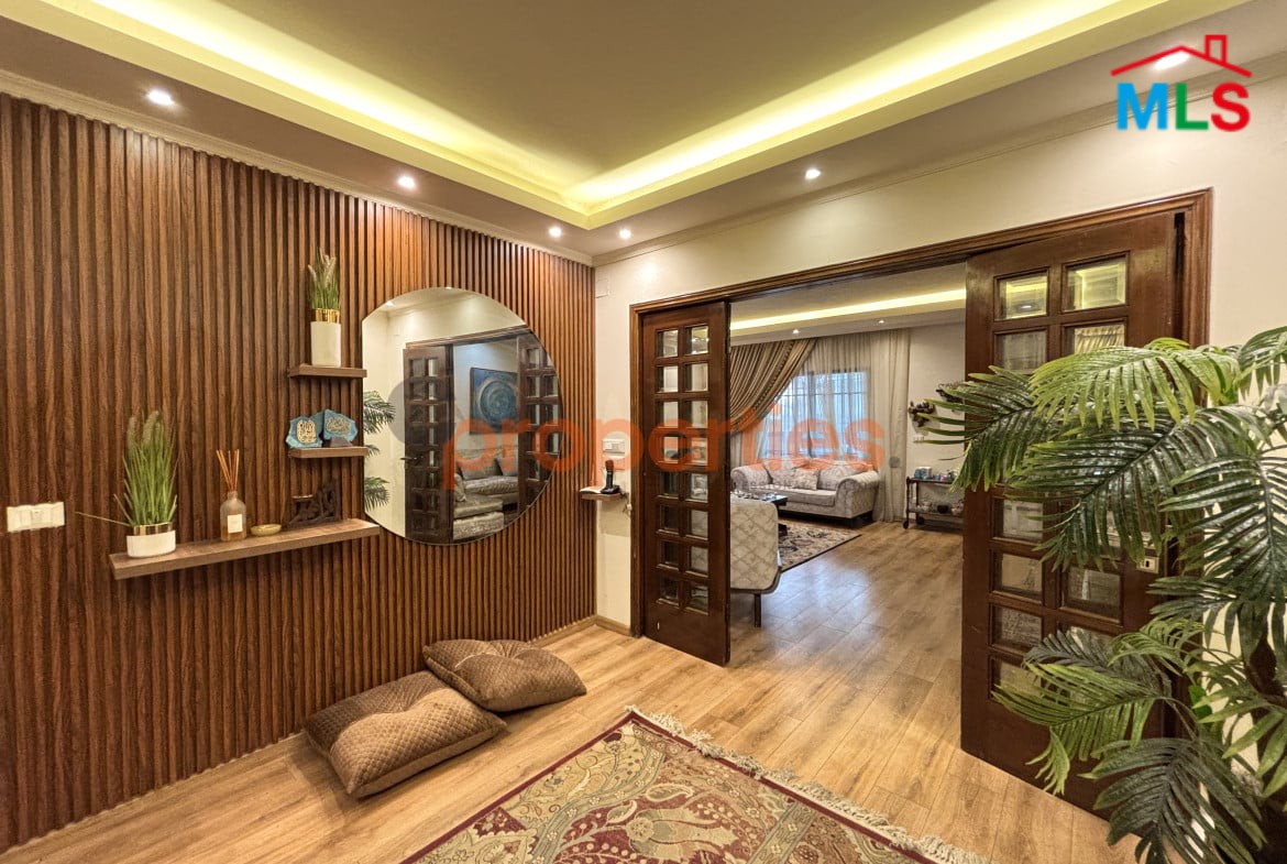 Apartment For Sale in Mar Elias Beirut – CPJRK192