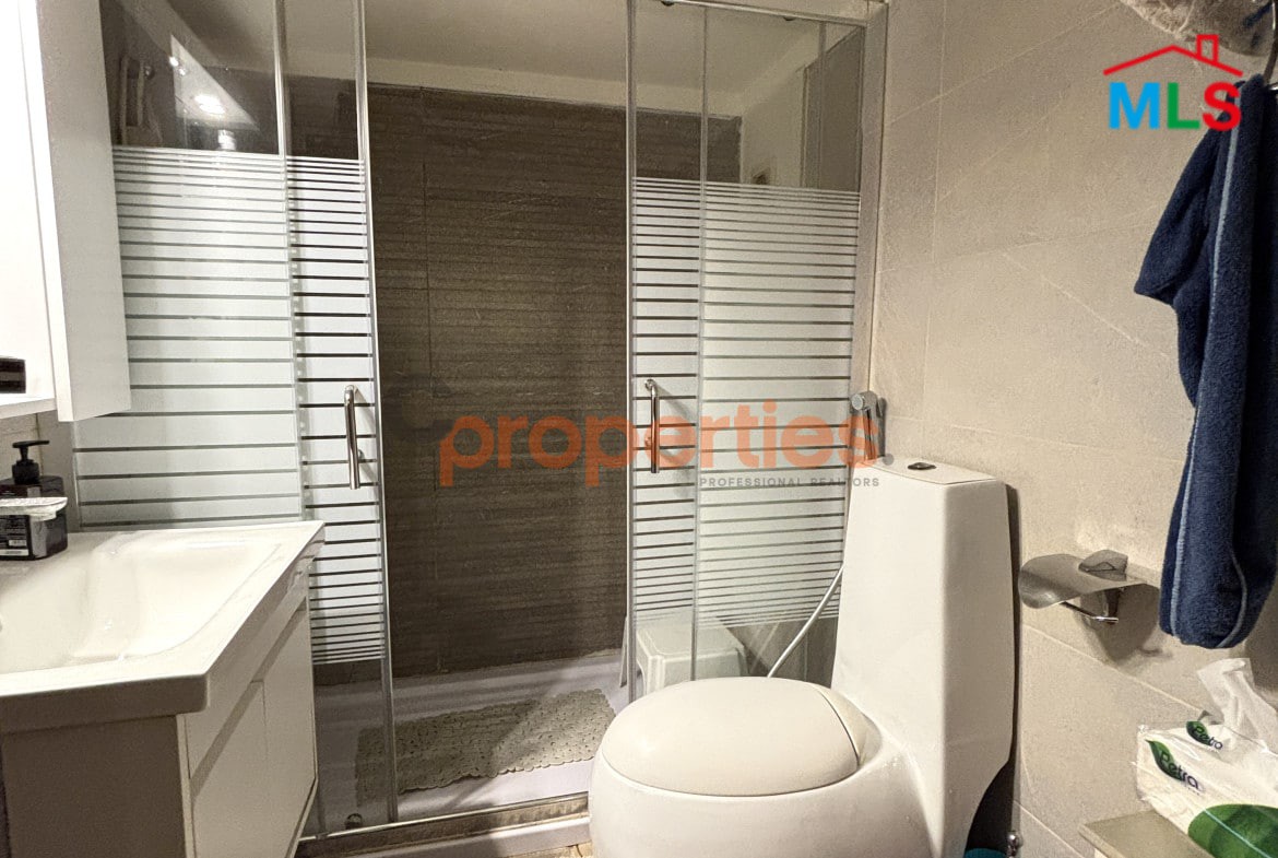 Apartment For Sale in Mar Elias Beirut – CPJRK192