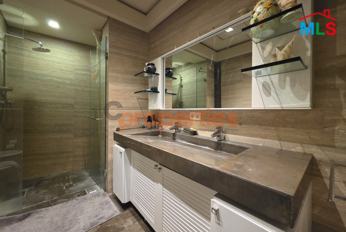 Luxurious Apartment for Sale in Jal el Dib CPSM343