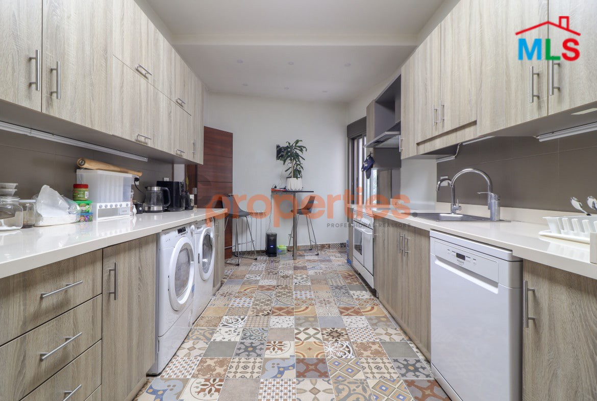 Duplex for Sale in Ain Saade – Luxurious CPSM205