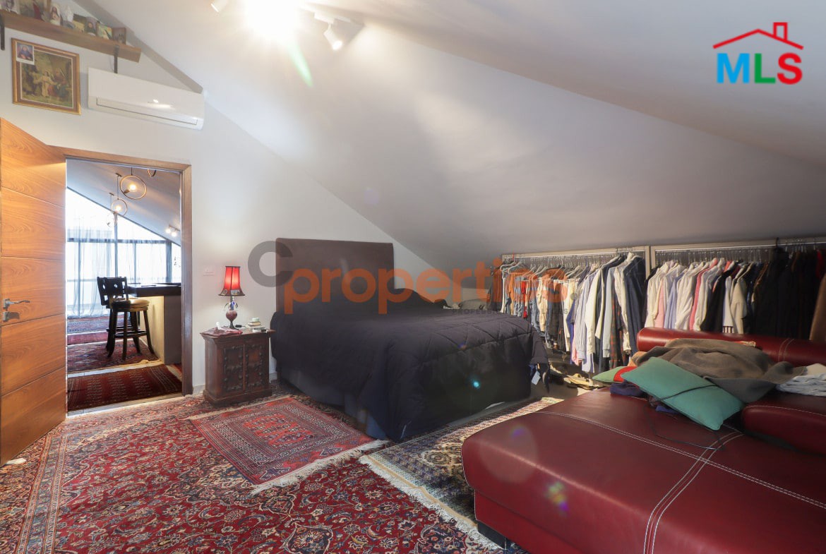 Duplex for Sale in Ain Saade – Luxurious CPSM205