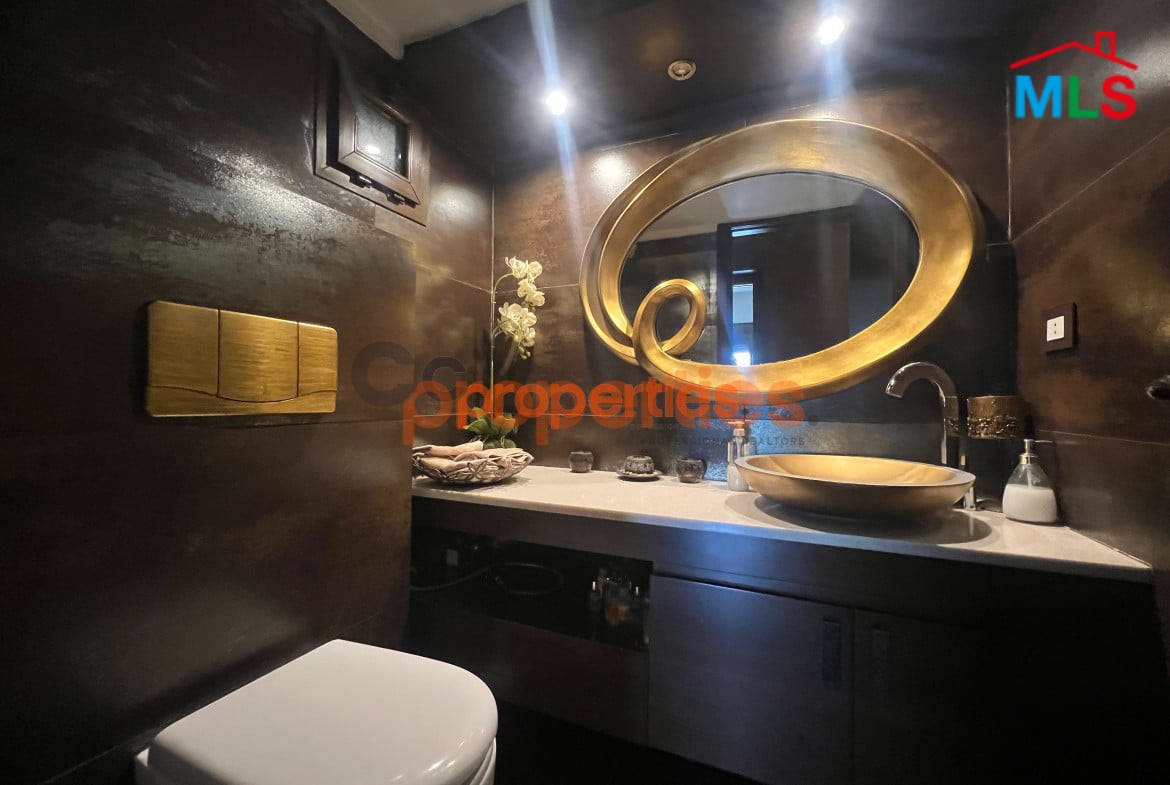 Apartment for sale in Hazmieh CPMK109