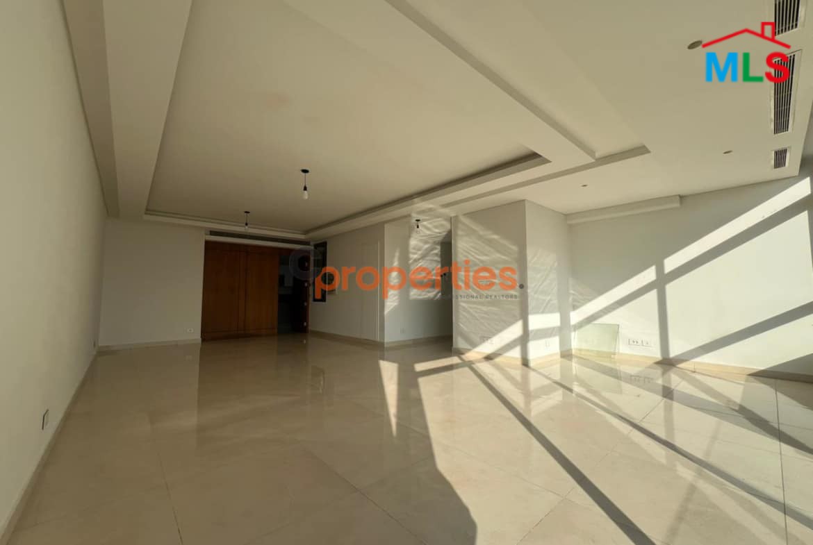 Apartment for sale in Achrafieh CPBWW132