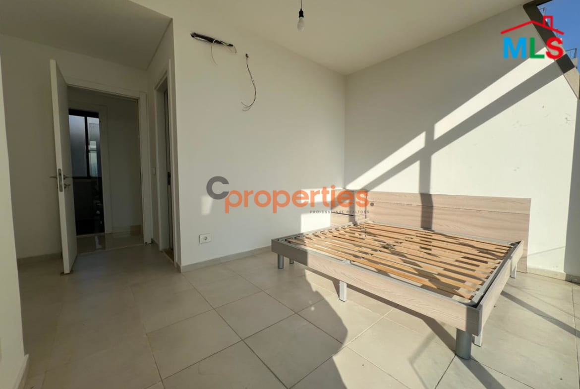 Apartment for sale in Achrafieh CPBWW132