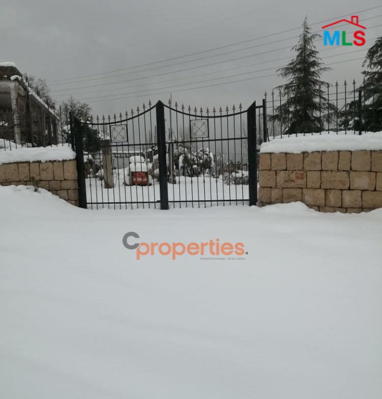 Land with an old stone house for sale in Ghineh – CPKCC21