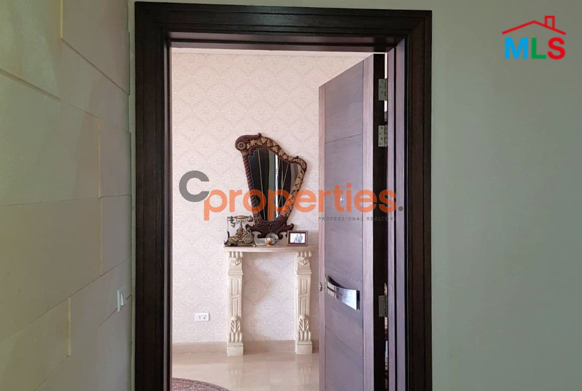 Luxurious Apartment for sale in Ain Saade CPSM207