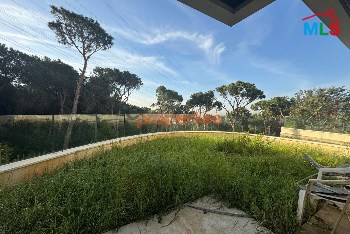 Apartment with garden for sale in Ain Saade CPSM277
