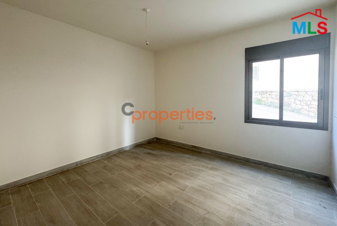 Apartment with garden for sale in Ain Saade CPSM277