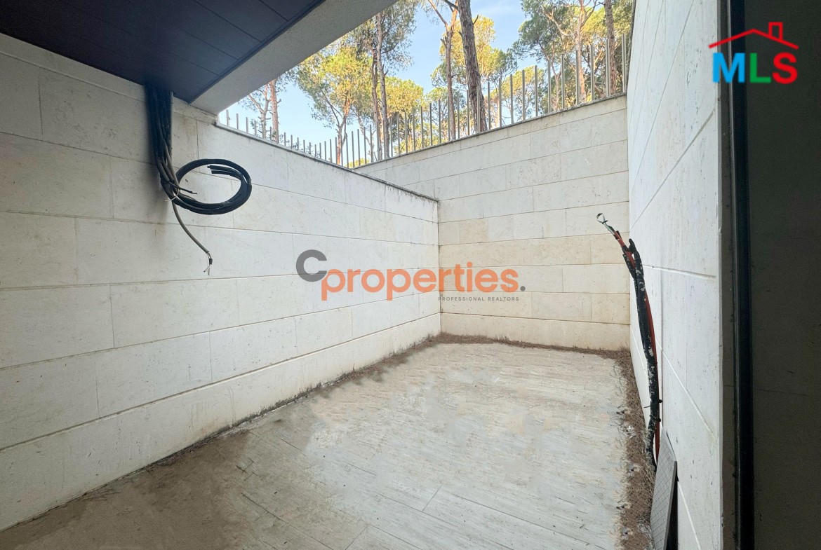 Apartment with garden for sale in Ain Saade CPSM277