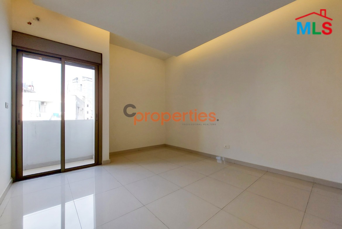 Luxurious Apartment for sale in Jdeideh CPSM282