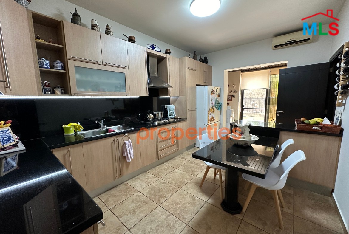 Apartment For Sale in Rabweh With Terrace CPCF88