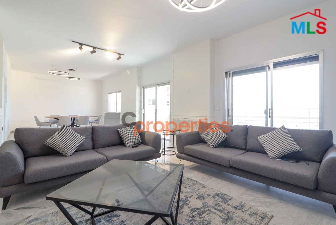 Apartment For Sale in Mtayleb CPCF86