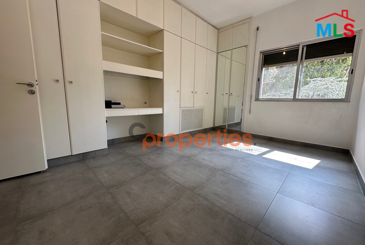 Apartment For Sale in Mtayleb CPCF86