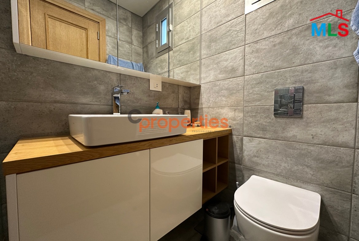 Apartment For Sale in Rabieh CPCF242