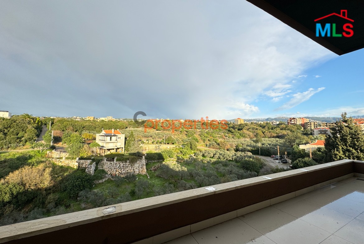 Apartment For Sale in Jeddayel CPES69