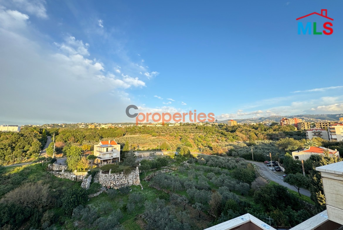 Apartment For Sale in Jeddayel CPES69