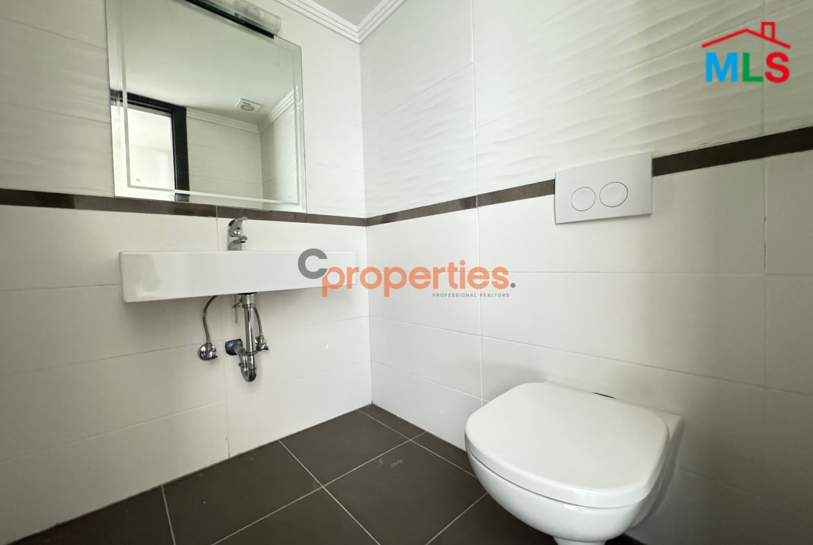 Apartment For Sale in Jbeil with payment facilities Cpes93