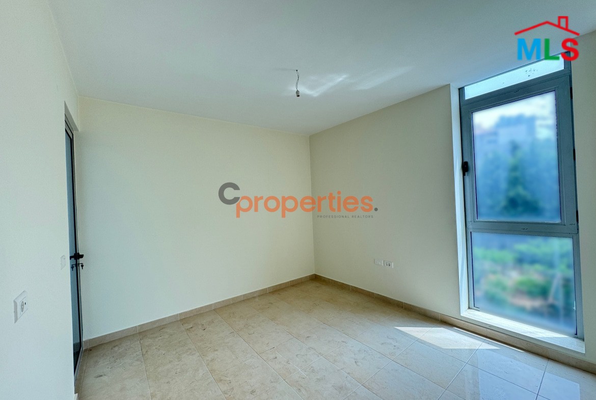 Apartment For Sale in Jbeil with payment facilities Cpes93
