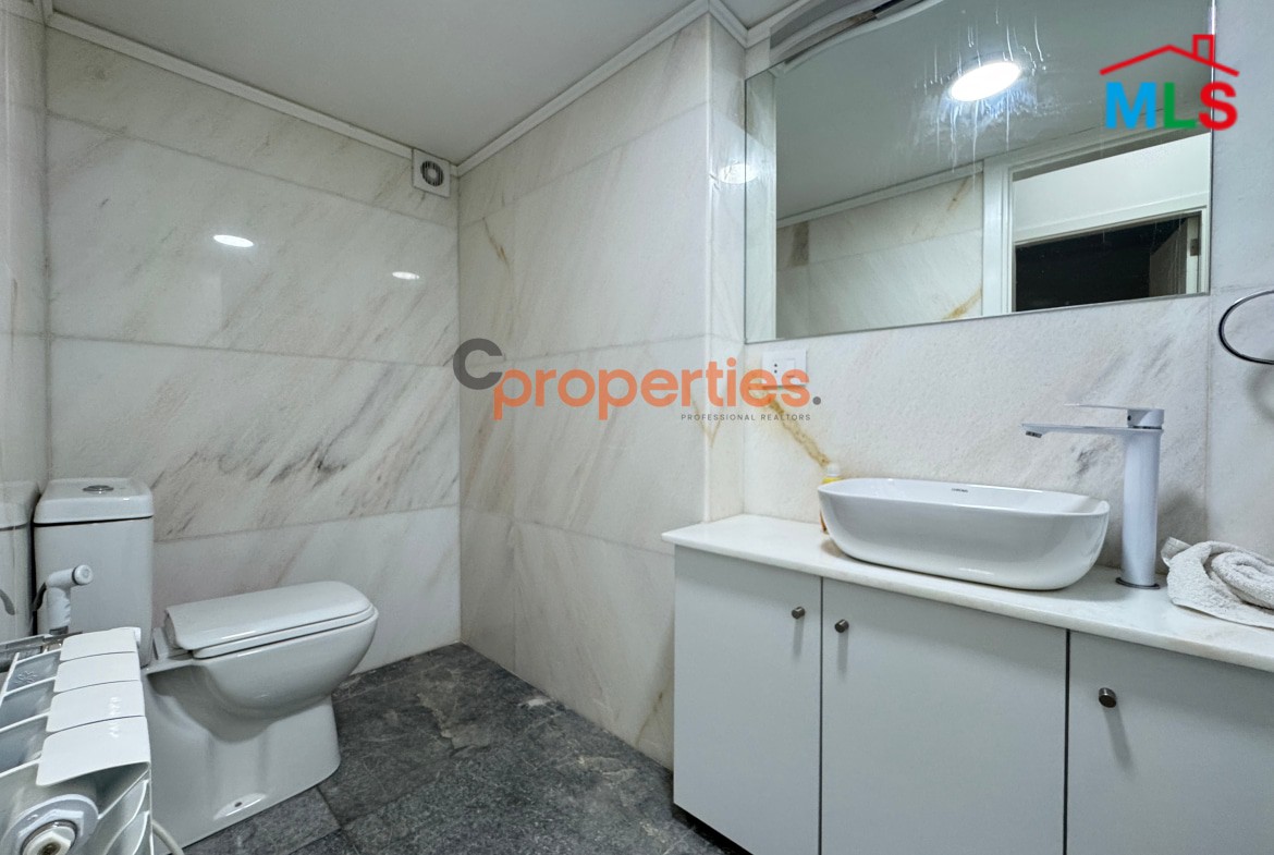 Apartment For Sale in Daraaoun with Payment Facilities CPES110