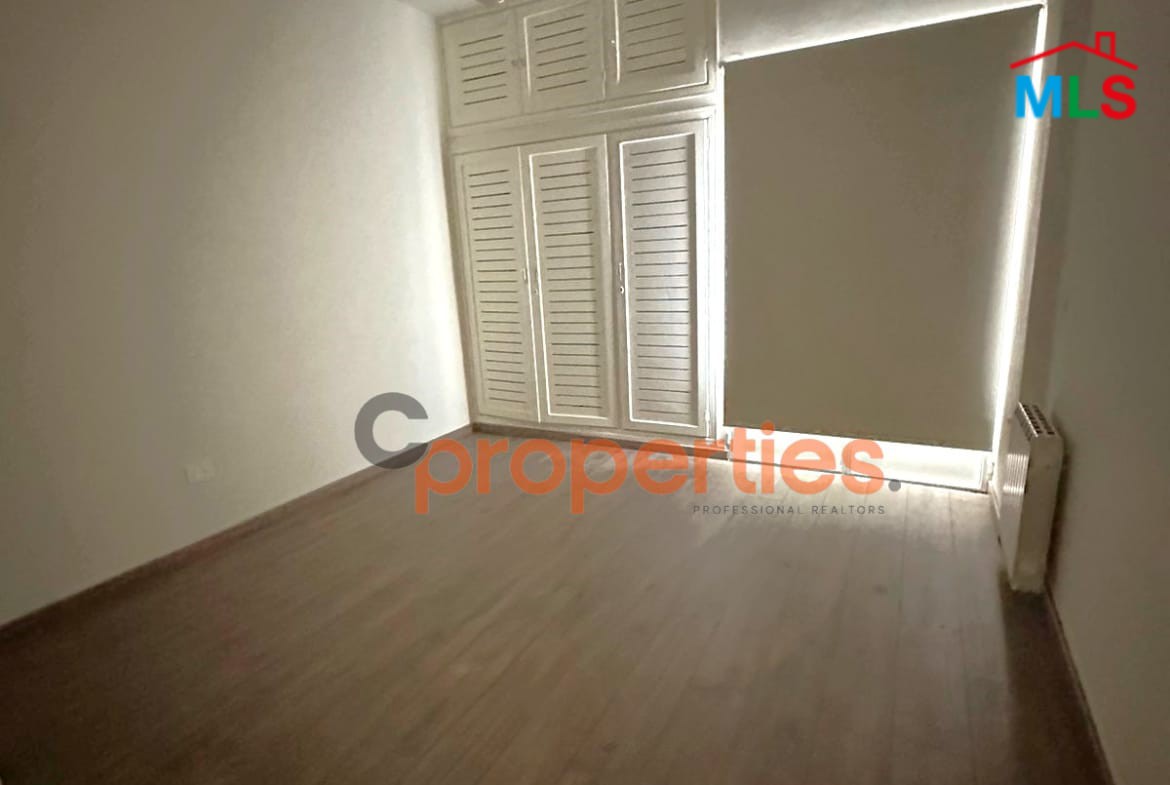 Apartment for sale in Baabdat CPSM118