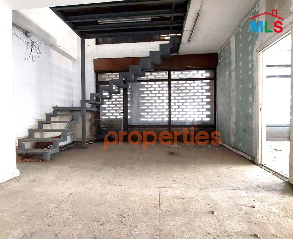 Shop for Sale in Jdeideh / Showroom محل للبيع في الجديدة CPSM135