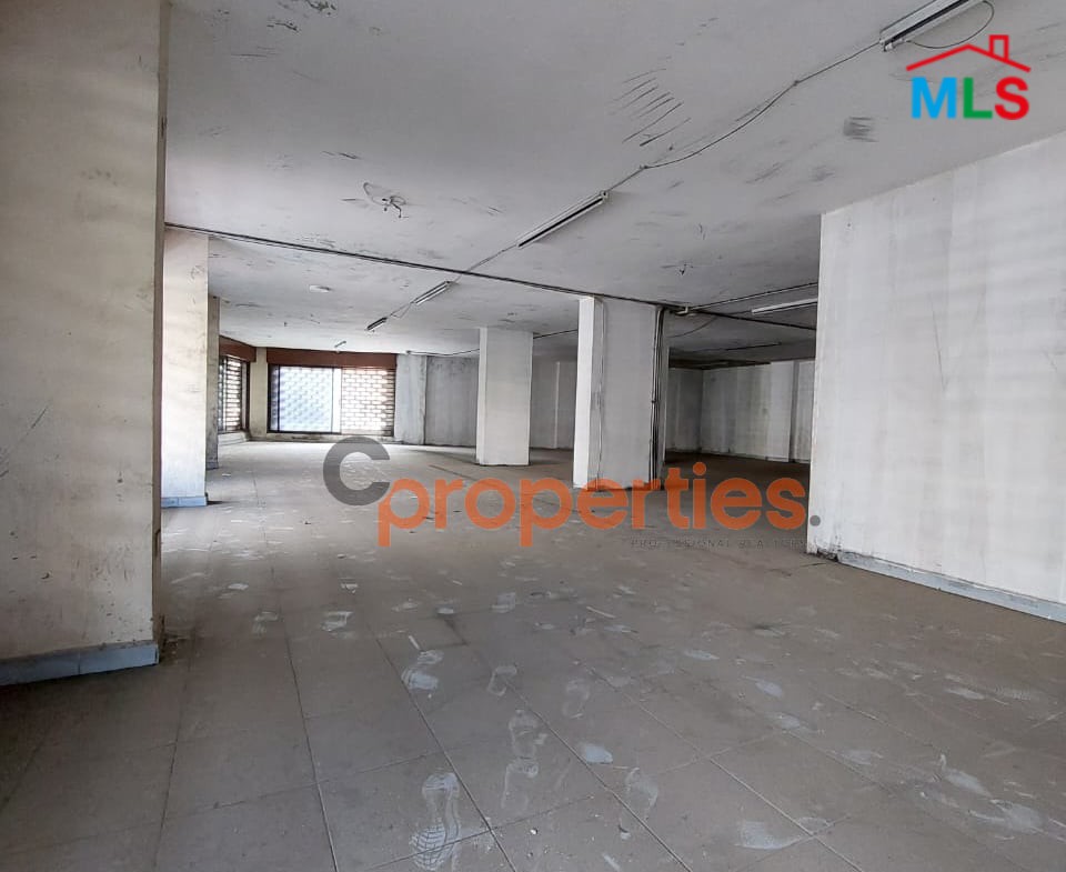 Shop for Sale in Jdeideh / Showroom محل للبيع في الجديدة CPSM135