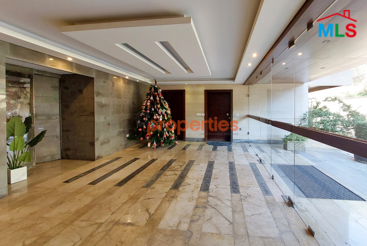 Apartment for sale in Ain Saade-Luxurious CPSM220