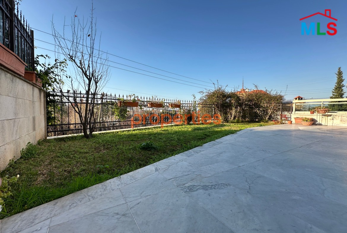Apartment For Sale in Biyada with Terrace – CPCF183