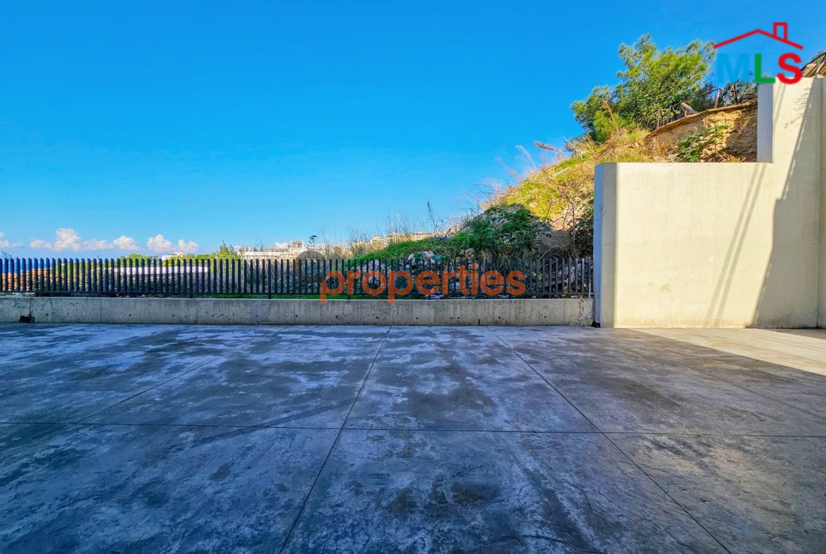 Commercial Factory for Sale in Dbayehمصنع تجاري للبيع في ضبية CPRD19