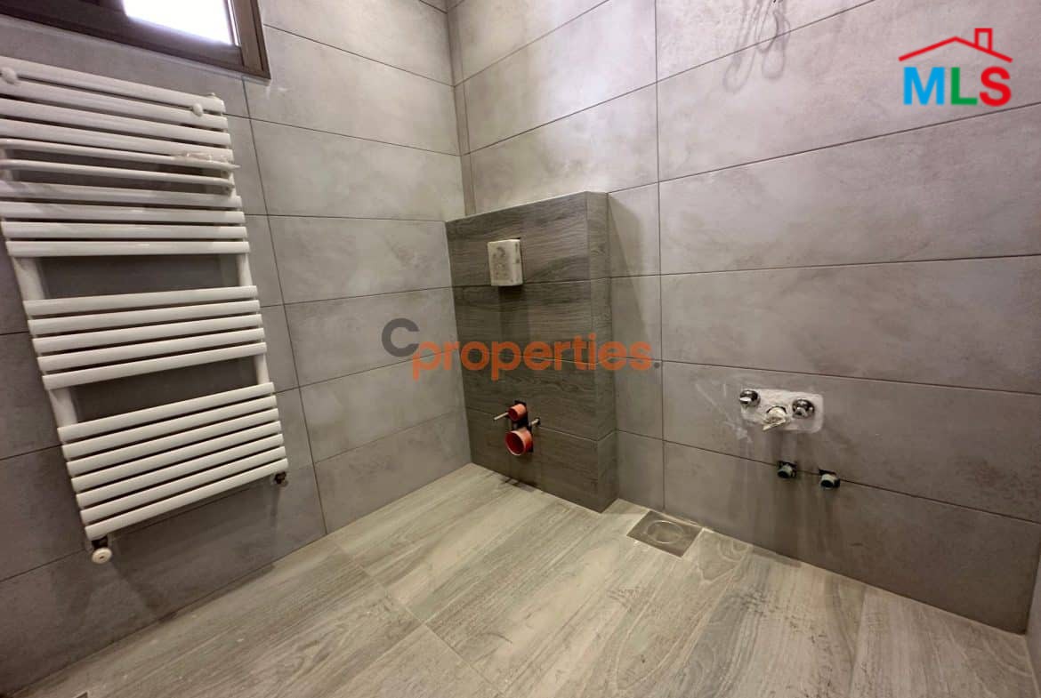 Apartment For Sale in Mtayleb CPCF62